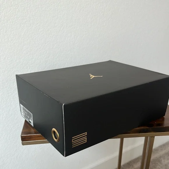 Jordan Air 11 Retro “Gratitude” Box Only - Picture 1 of 3